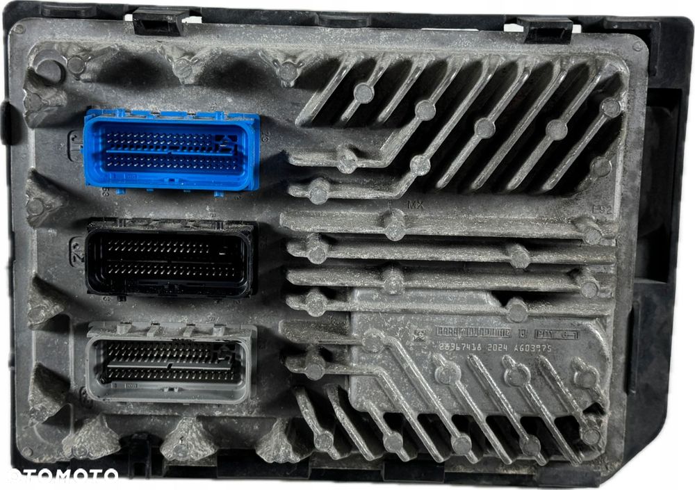 P2 CADILLAC ESCALADE IV 2014 - ECU E92 STEROWNIK SILNIKA KOMPUTER 12663437 - 1