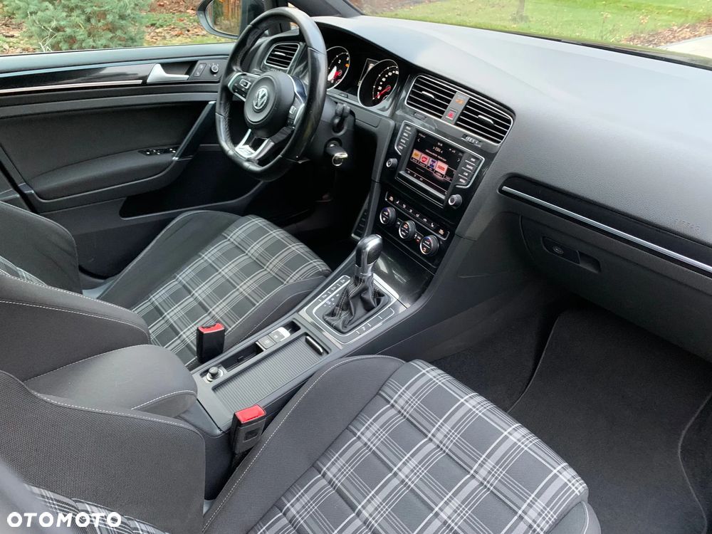 Volkswagen Golf GTD 2.0 TDI SCR DSG - 12