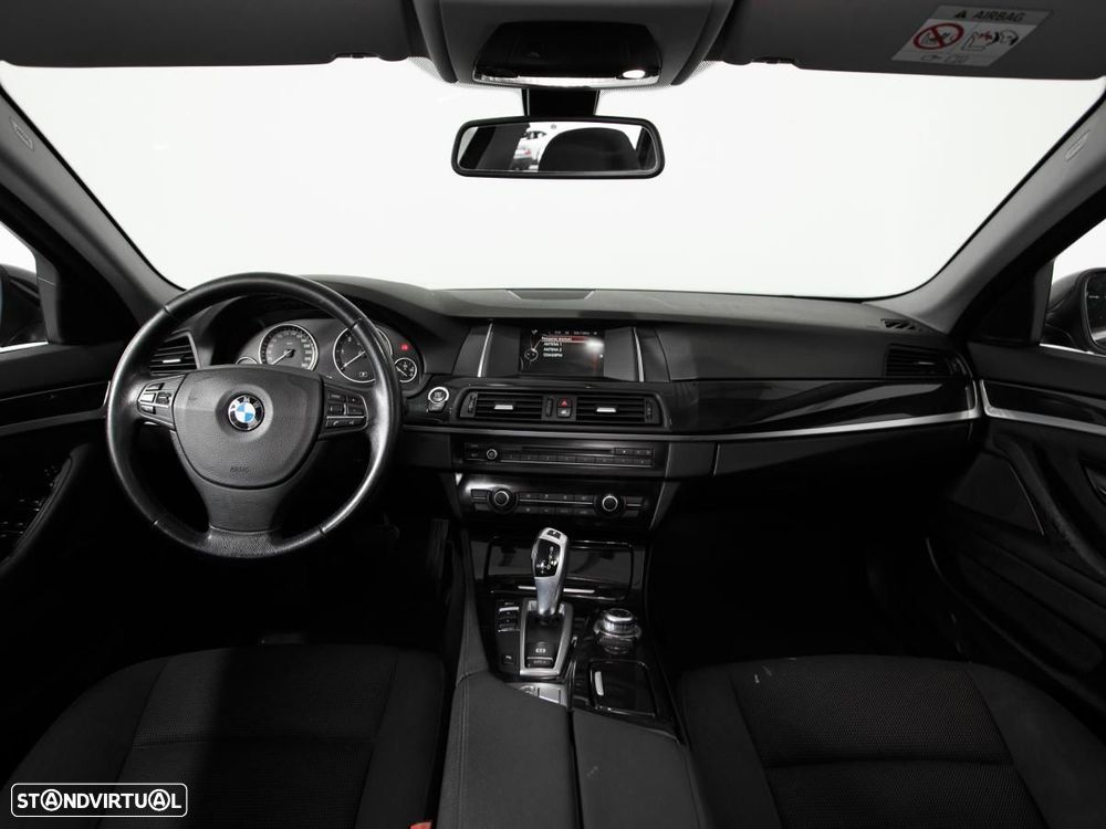 BMW 520 - 7