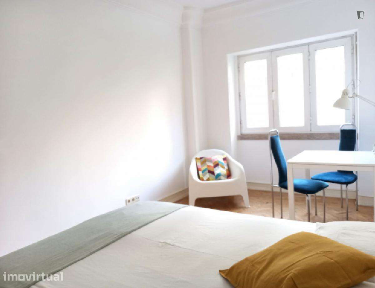 Quarto - localizado em Arroios Lisbon - Grande imagem: 3/8