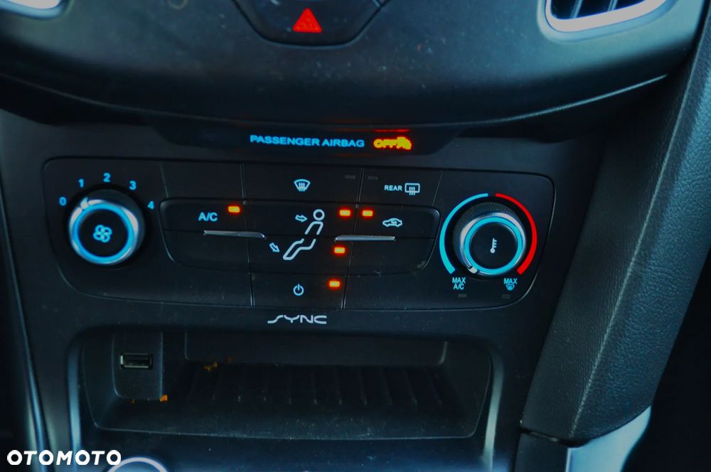 Ford Focus 2.0 EcoBoost ST - 18