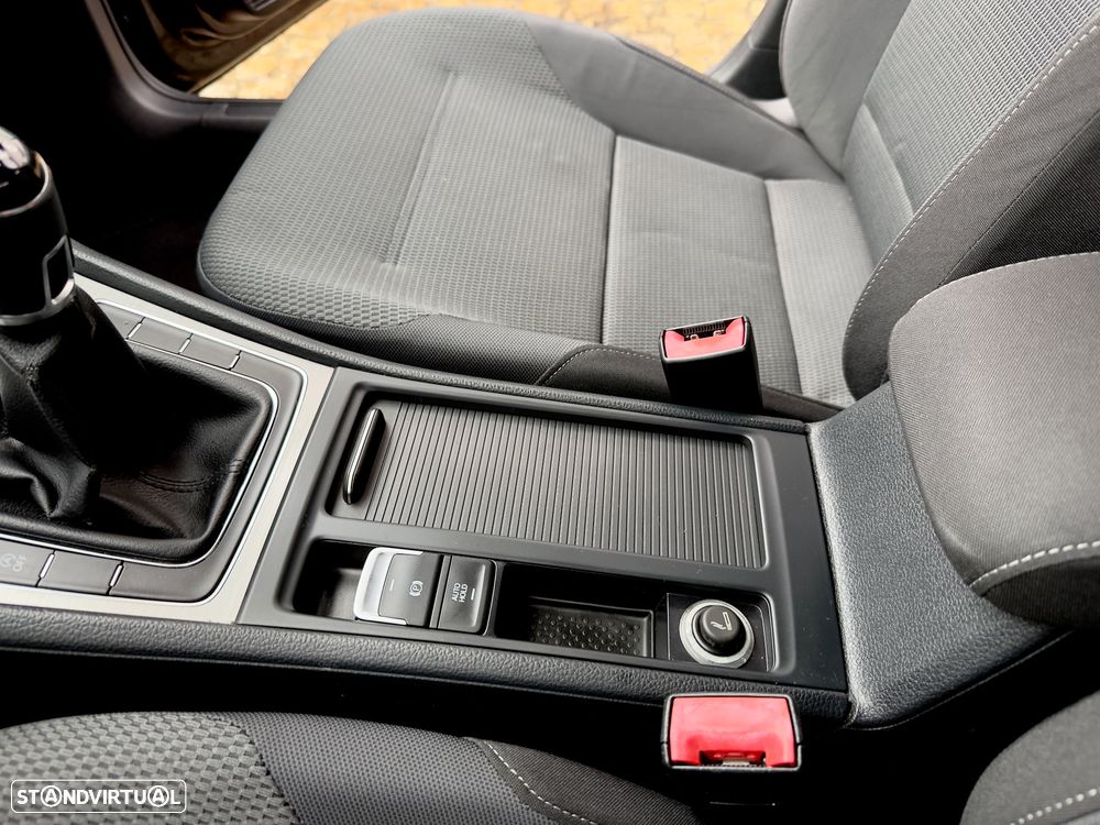 VW Golf 1.6 TDi BlueMotion Trendline - 45