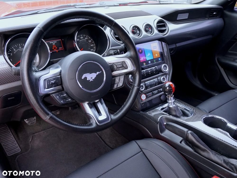 Ford Mustang - 12