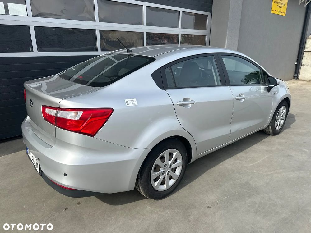 Kia Rio 1.2 M - 7