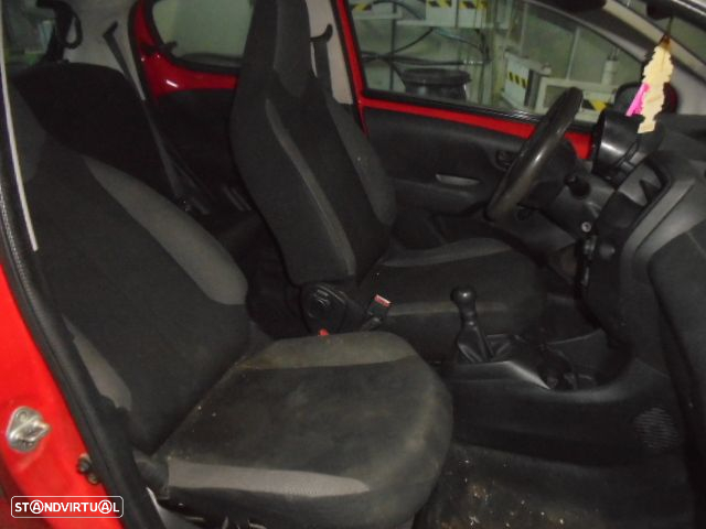 Carro MOT: 1KR  384F CFB CXVEL: C551 CITROEN C1 2 2015 1.0 VTI 69CV 5P VERMELHO GASOLINA - 7