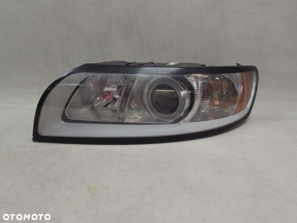 VOLVO S40 V50 LIFT 07-13 LAMPA REFLEKTOR PRZOD LEWA 31265700 EU UK - 2