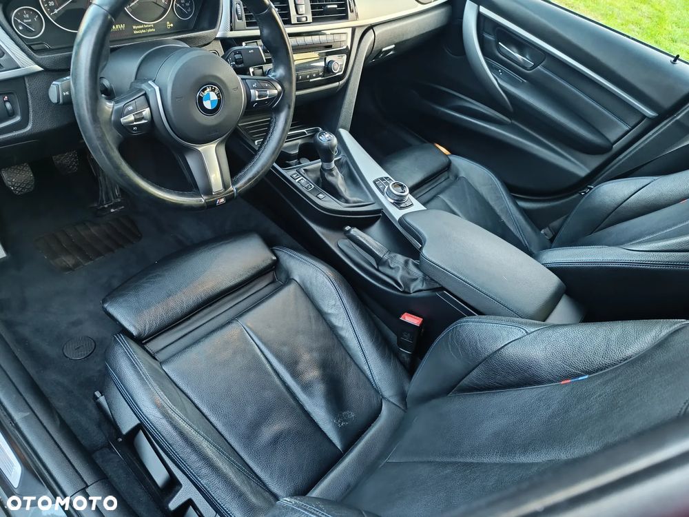 BMW Seria 3 318d xDrive M Sport - 9