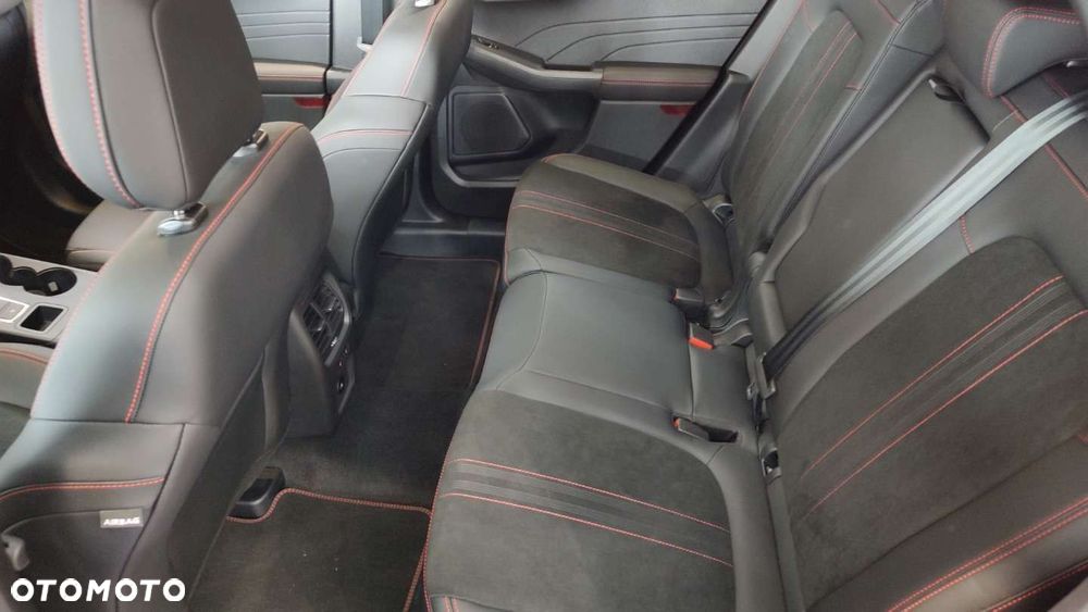 Ford Kuga - 10