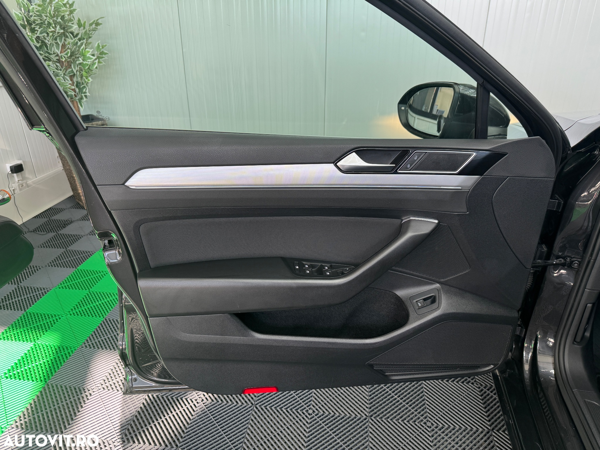 Volkswagen Passat 2.0 TDI DSG 4Motion Comfortline - 11