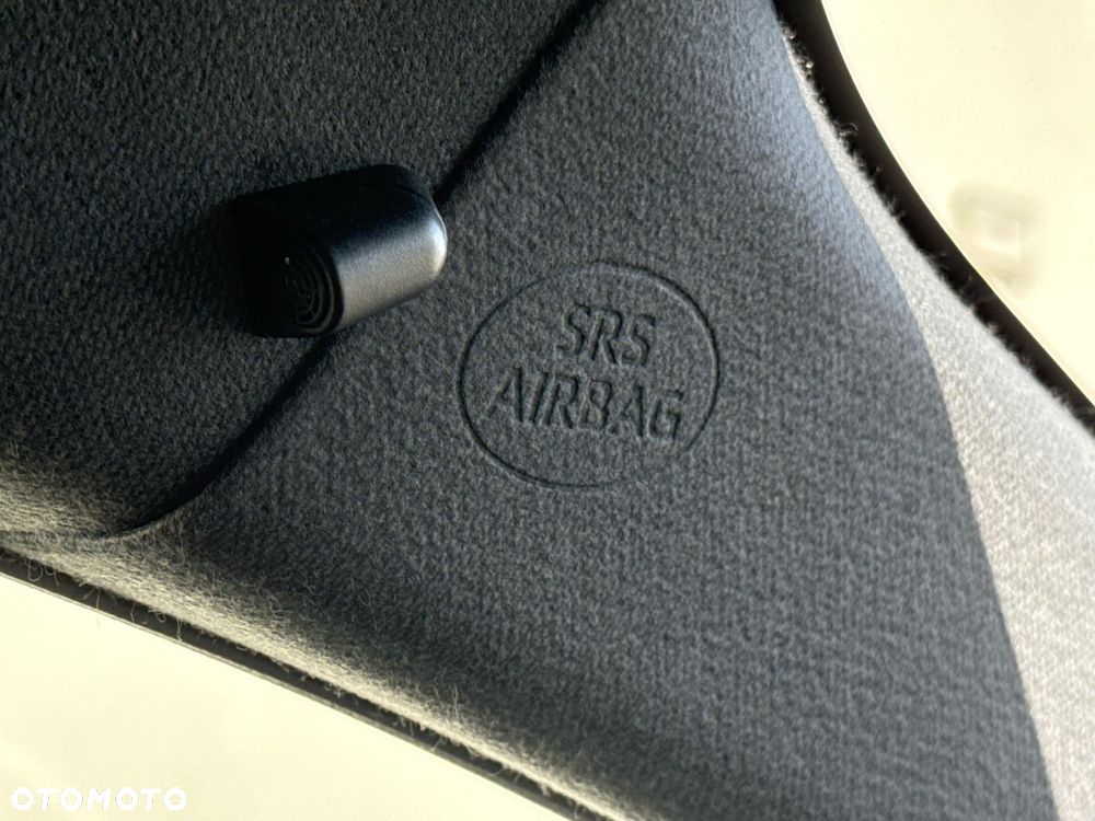 Toyota Corolla 2.0 Hybrid GR Sport - 24