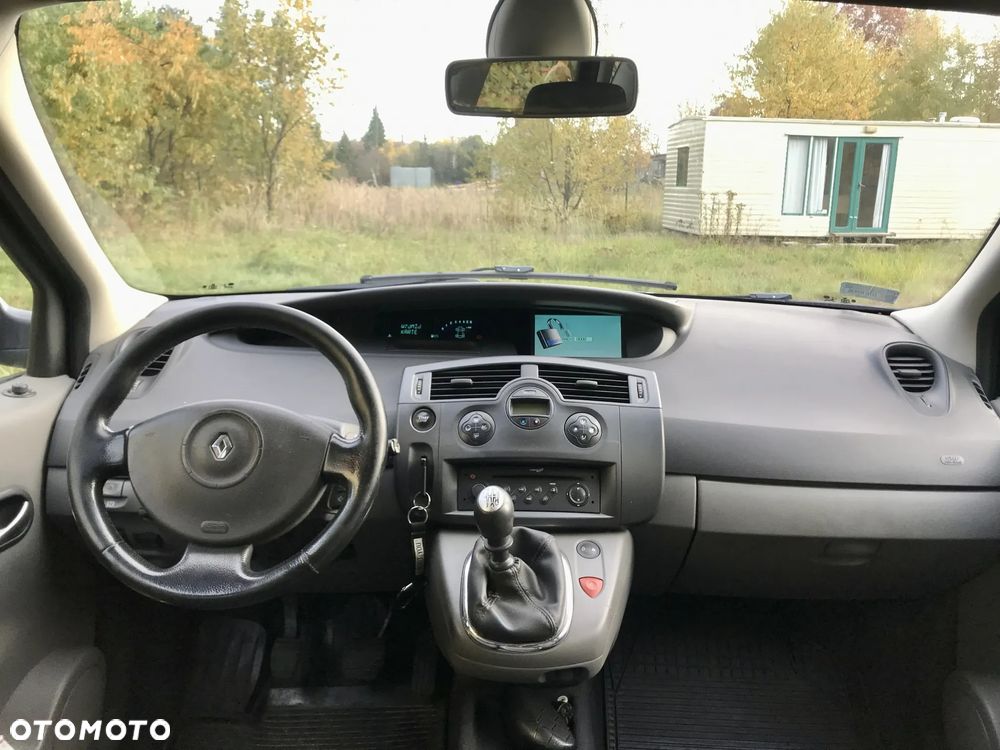 Renault Scenic - 11