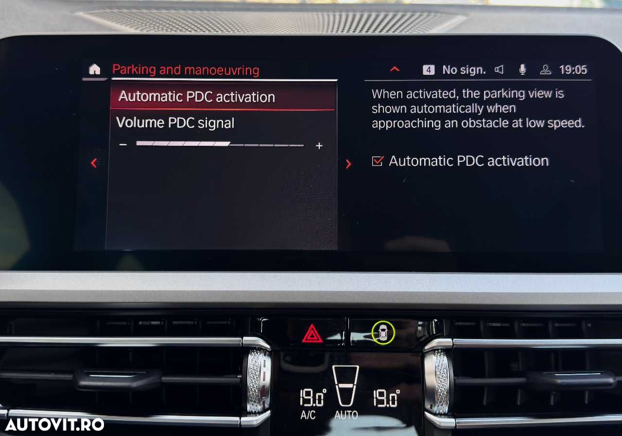 BMW Seria 3 318i AT - 38
