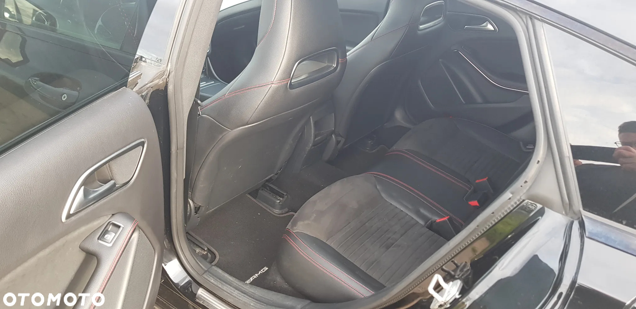 Mercedes-Benz CLA 180 AMG Line - 18