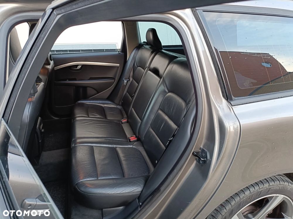 Volvo V70 2.0D Momentum - 22