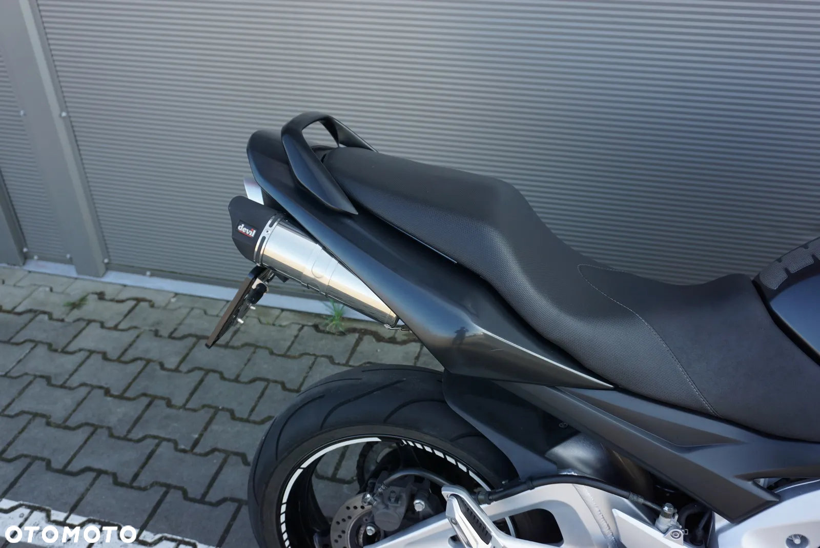 Suzuki GSR - 5