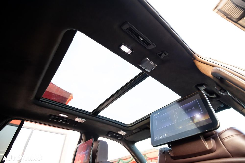 Cadillac Escalade - 16