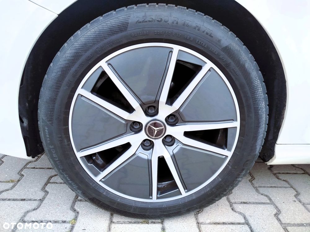 Mercedes-Benz Klasa B 180 CDI (BlueEFFICIENCY) - 15