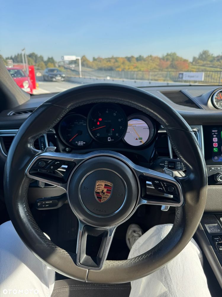 Porsche Macan Standard - 7