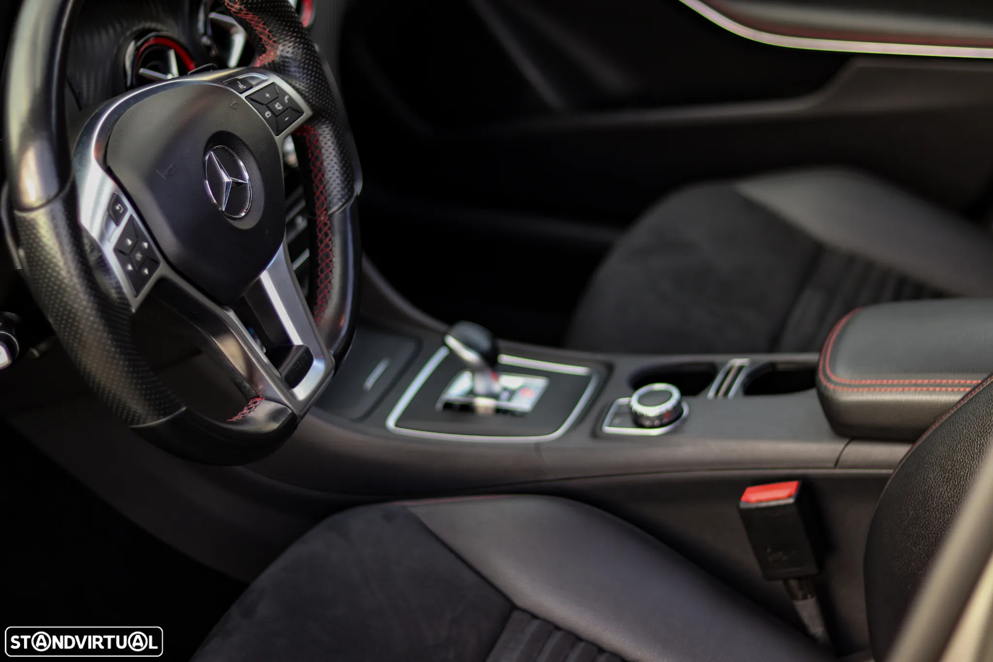 Mercedes-Benz A 45 AMG 4Matic Speedshift 7G-DCT - 11