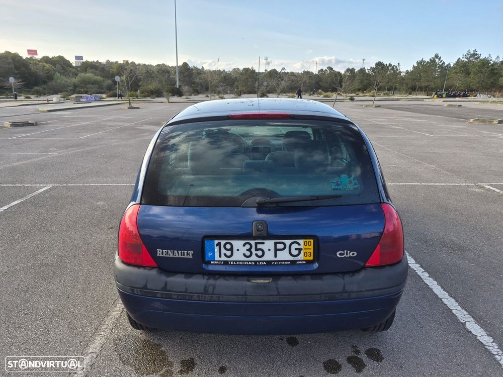 Renault Clio 1.2 RXE - 4