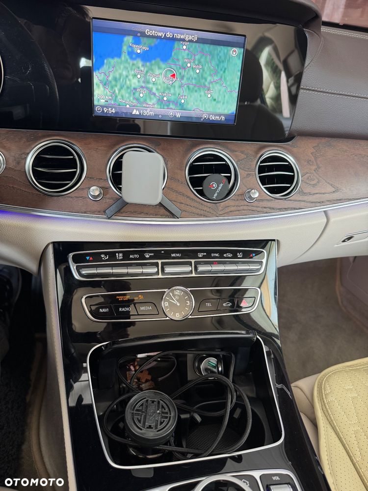 Mercedes-Benz Klasa E 220 d Business Edition 9G-TRONIC - 23
