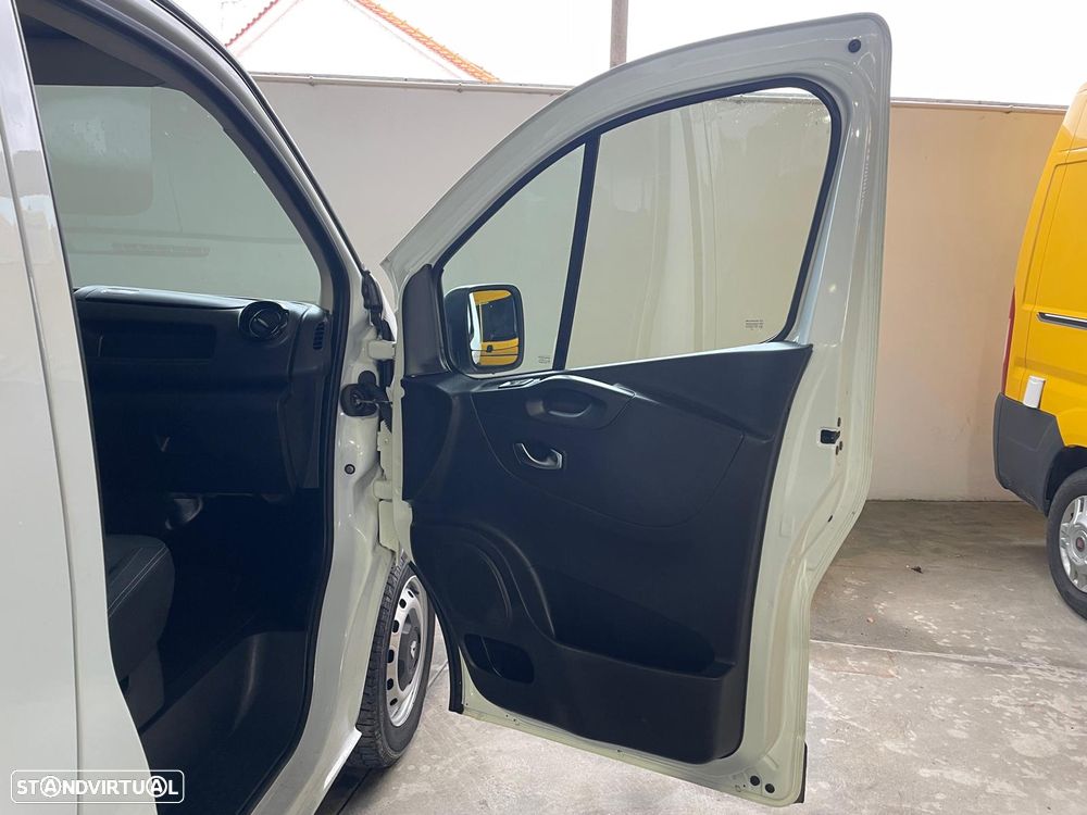 Renault Trafic 2.0DCI L2 H1 c/IVA Dedutível - 17