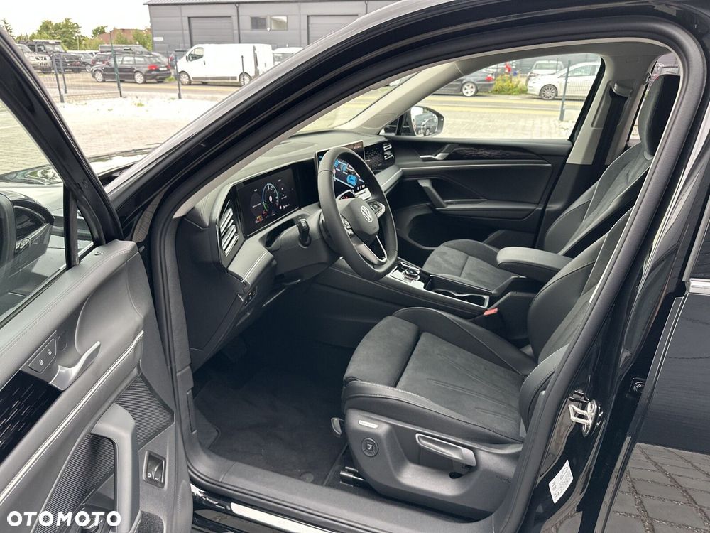 Volkswagen Tiguan - 30
