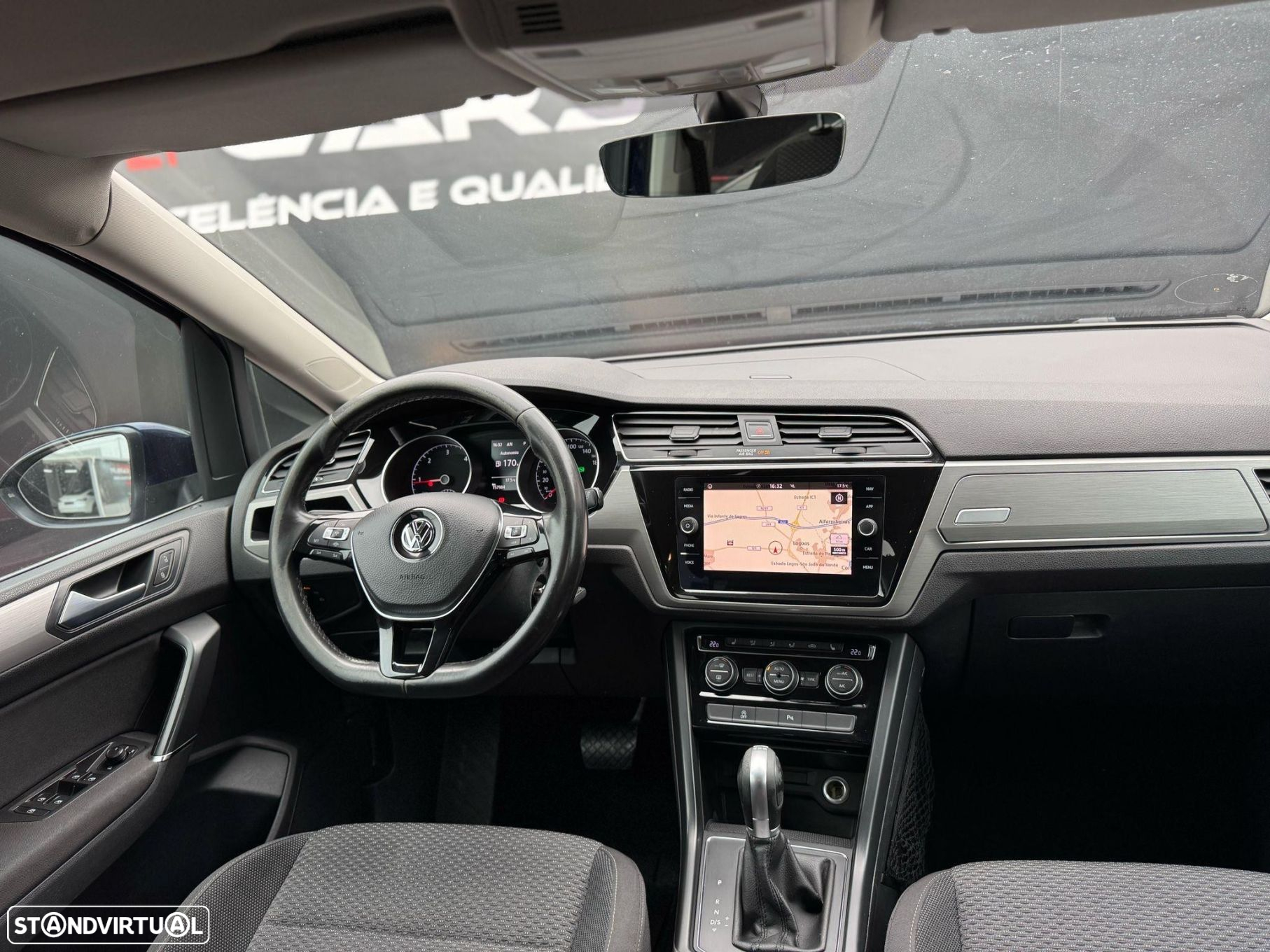 VW Touran 1.6 TDI Highline DSG - 12