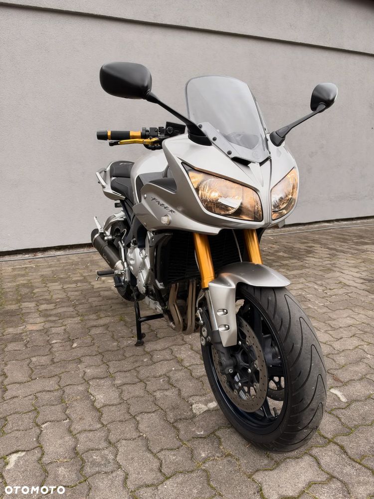 Yamaha FZ - 31