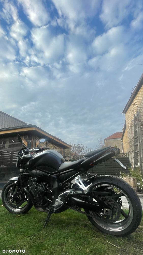 Yamaha FZ - 10