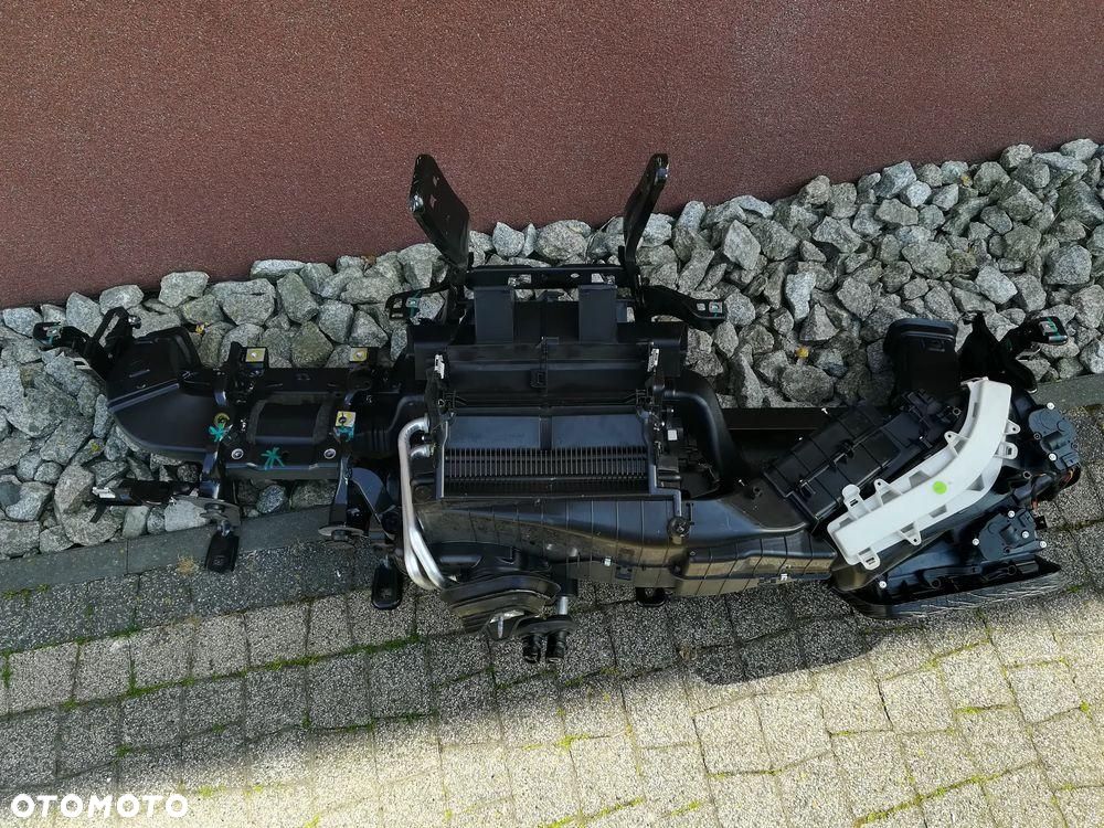 Audi Q5 80A Nagrzewnica Dmuchawa Stelaż - 11