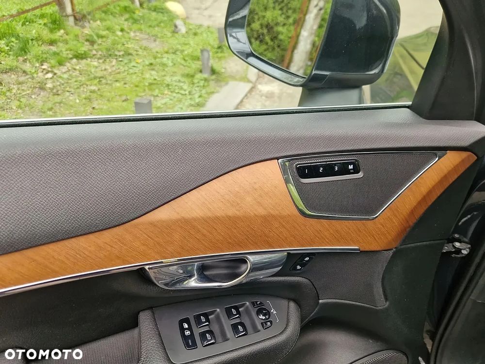 Volvo XC 90 T6 AWD Momentum 7os - 12