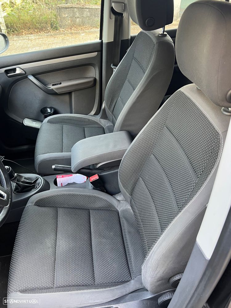 VW Touran - 8