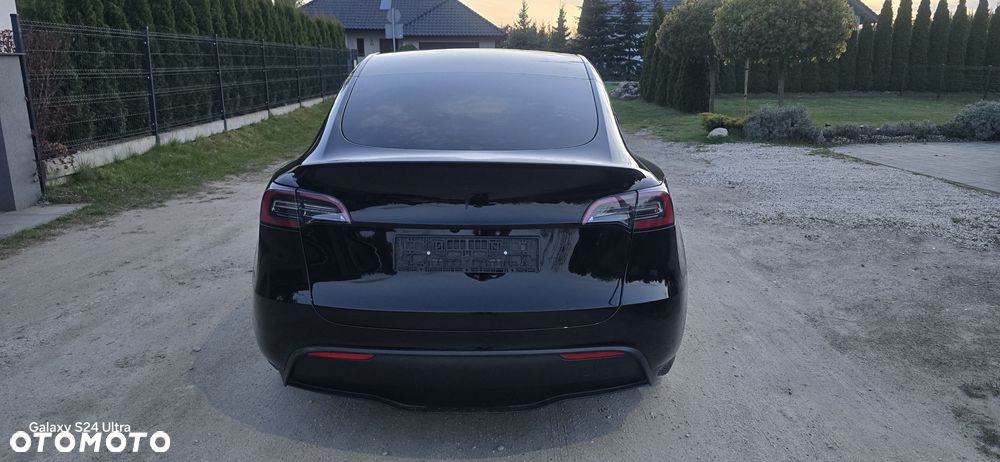 Tesla Model Y Performance Dual Motor AWD - 6