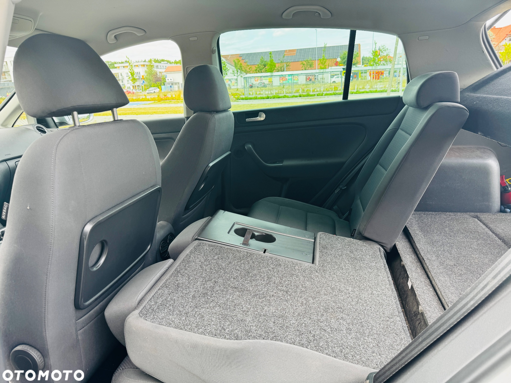 Volkswagen Golf 1.9 TDI DSG DPF Comfortline - 16