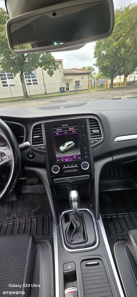 Renault Megane 1.5 dCi Bose EDC - 8