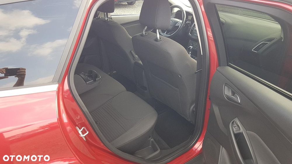 Ford Focus 1.5 EcoBlue Start-Stopp-System TITANIUM STYLE - 29