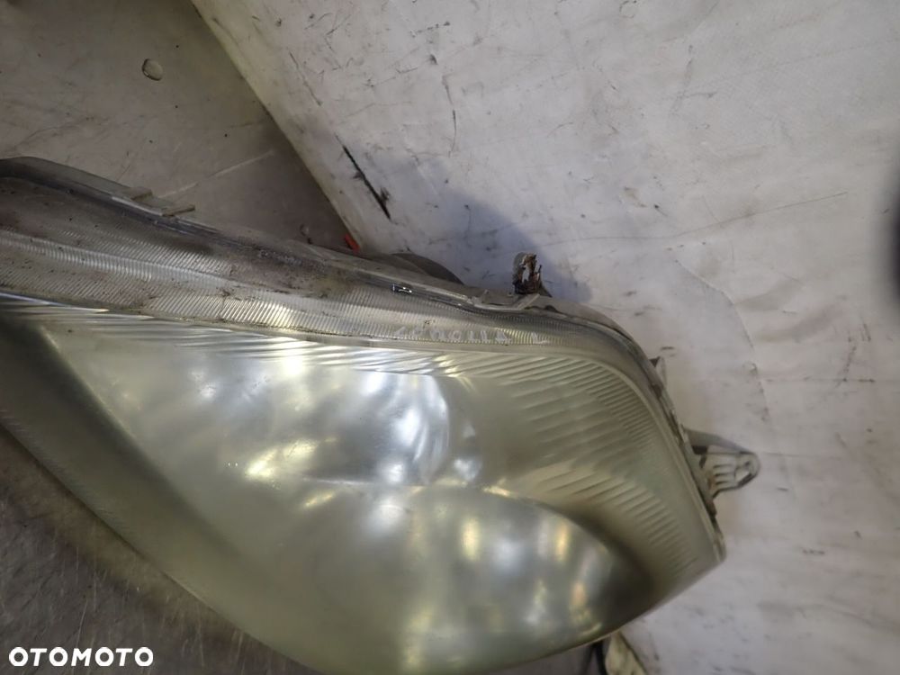 LAMPA LEWA PRZEDNIA TOYOTA COROLLA E12 - 3