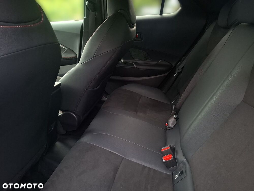 Toyota C-HR - 12