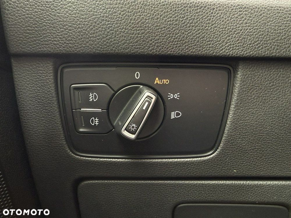 Volkswagen Passat 2.0 TSI Elegance DSG - 34
