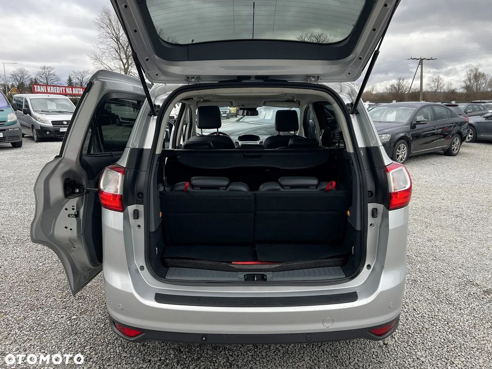 Ford Grand C-MAX 2.0 TDCi Titanium - 11