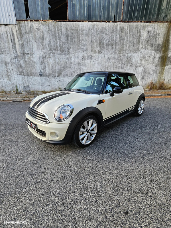 MINI 3 Portas One D
