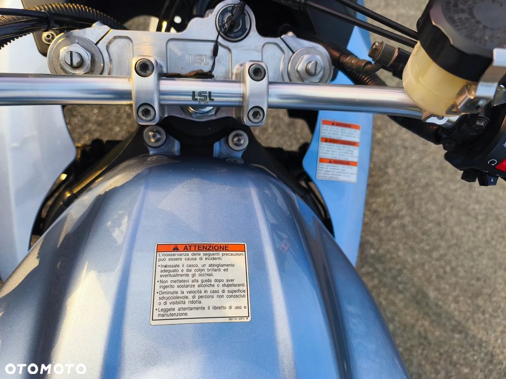 Suzuki SV - 19