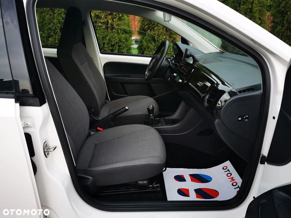 Volkswagen up! high - 23