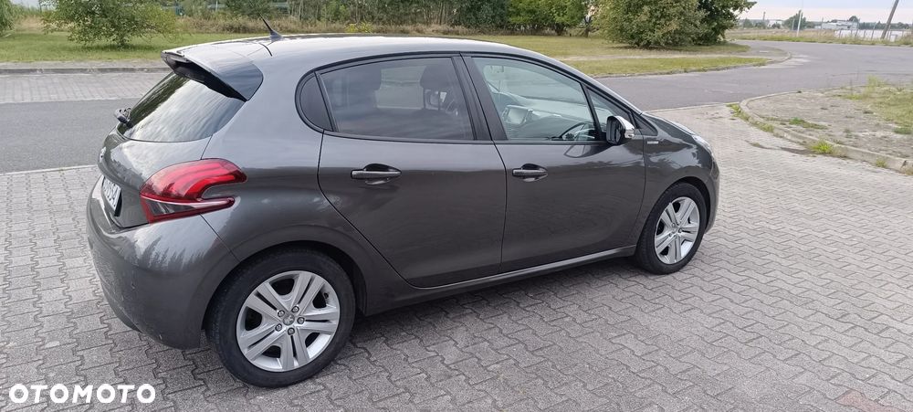 Peugeot 208 82 PureTech Style - 8