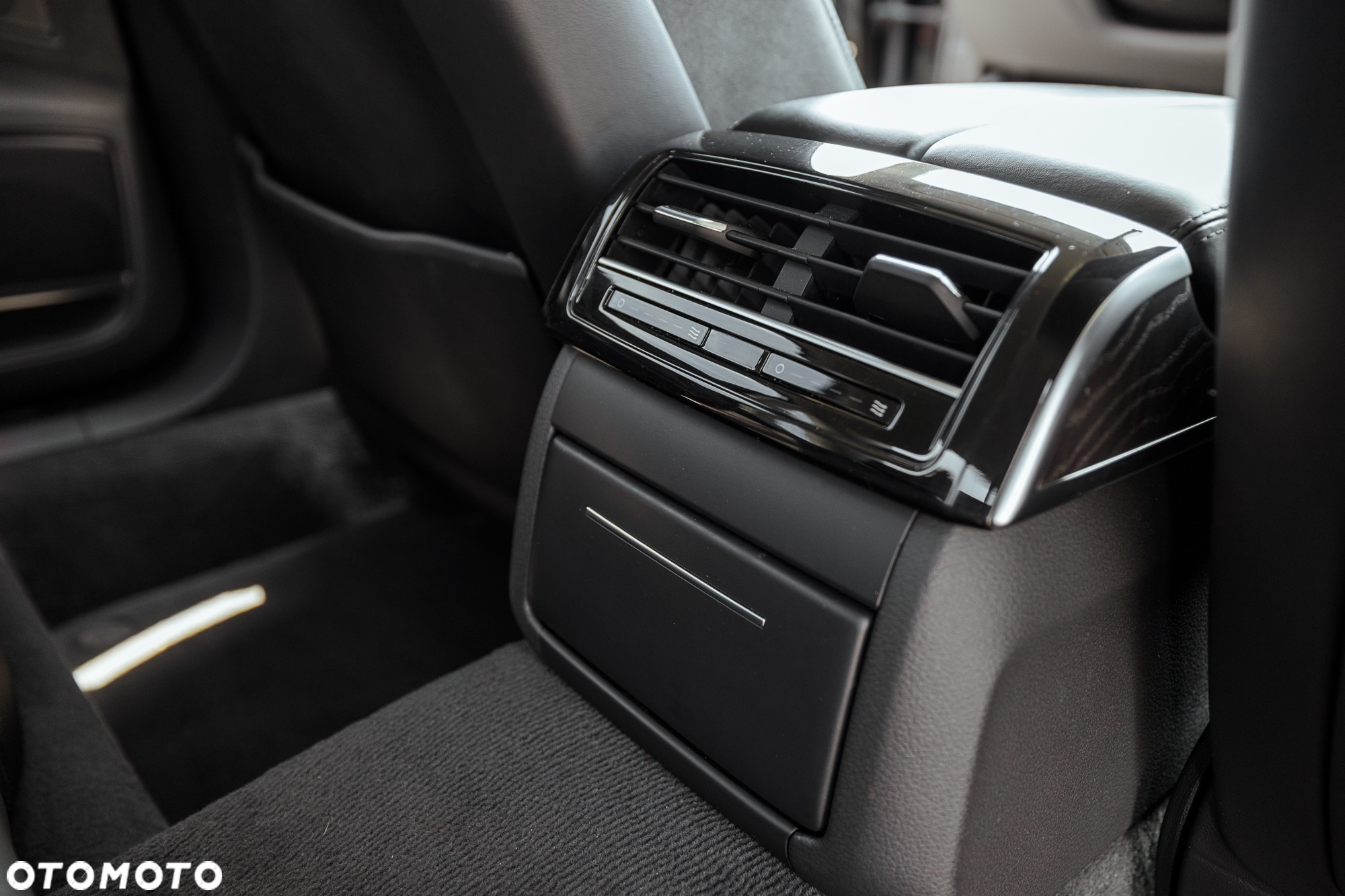 Audi A8 - 27