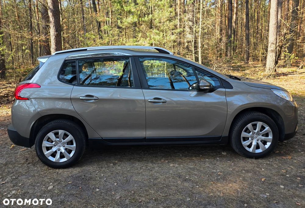 Peugeot 2008 1.2 VTi Allure - 3