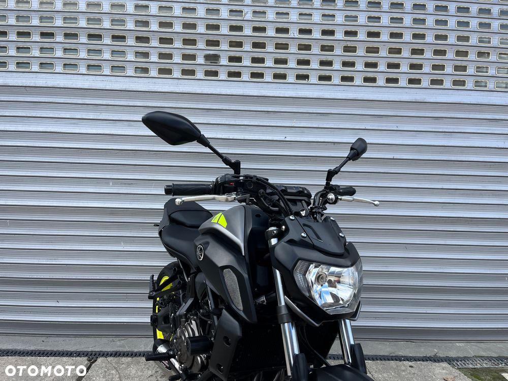 Yamaha MT - 24