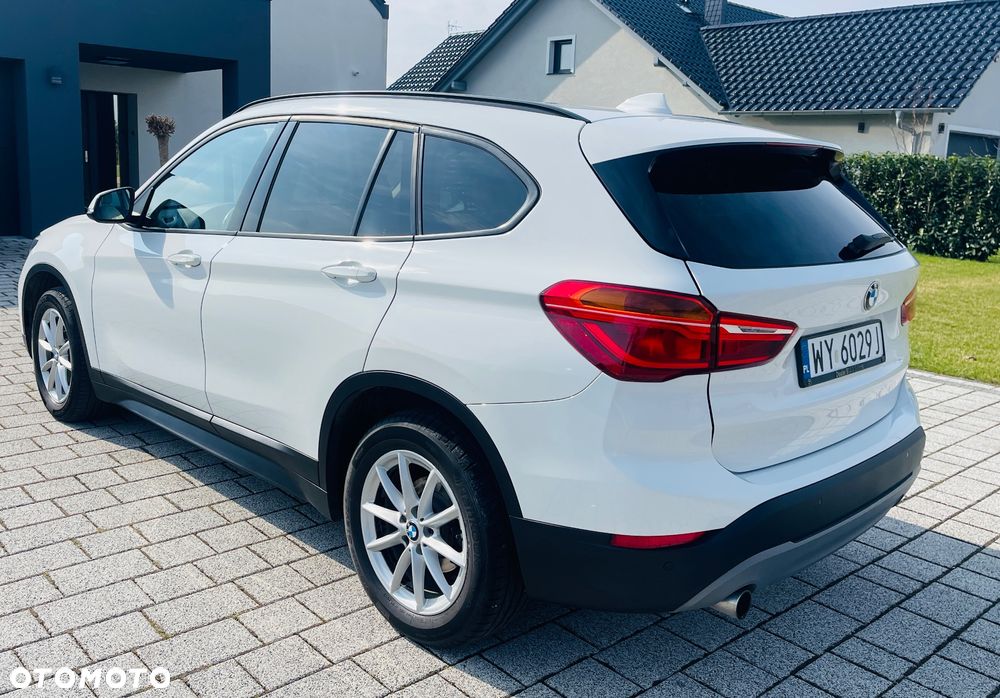 BMW X1 xDrive18d - 4
