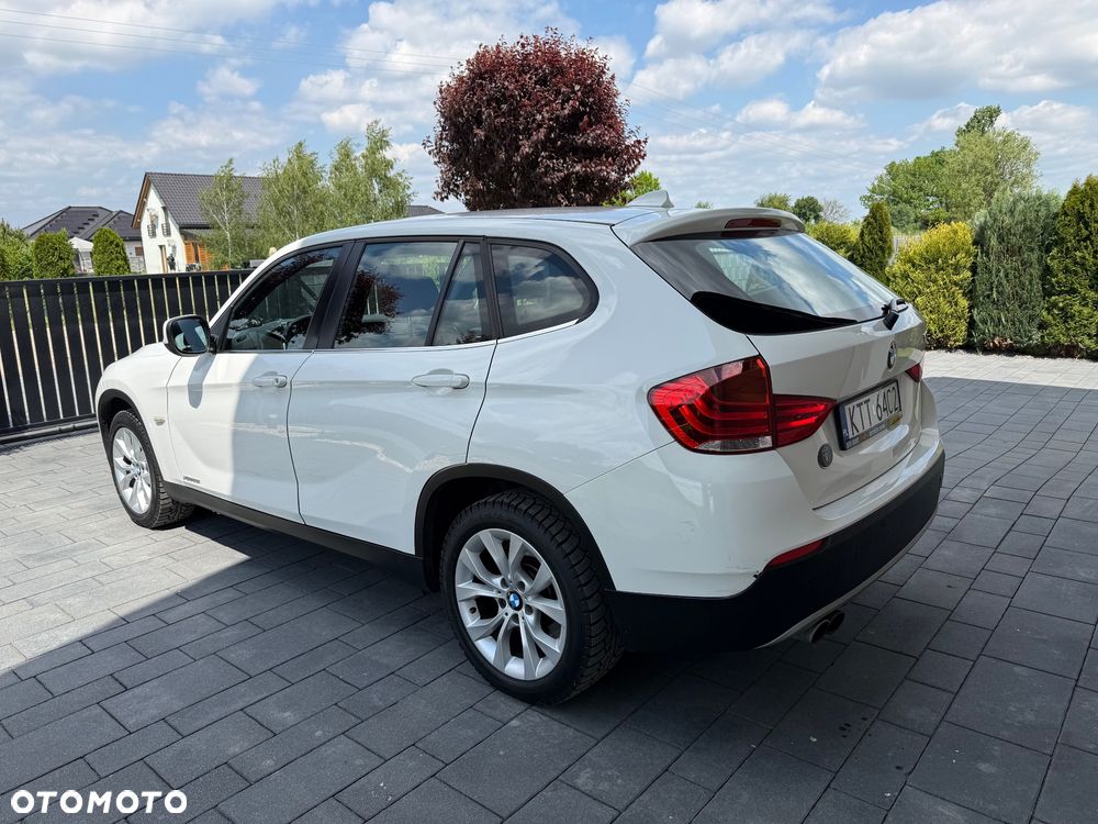 BMW iX1 - 4